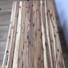 captain stagのテーブルの画像