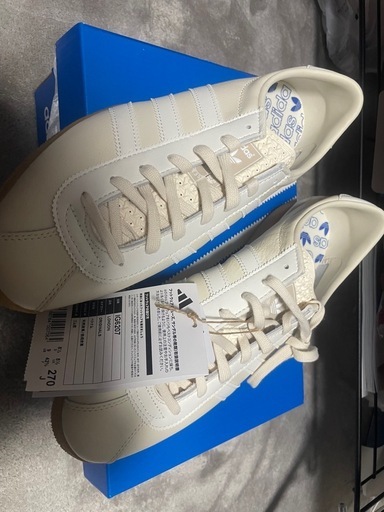 adidas LONDON スニーカー