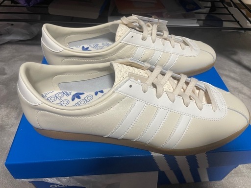 adidas LONDON スニーカー