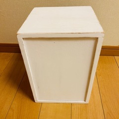 ハンドメイド風ビィンテージ風木製小物入れの画像