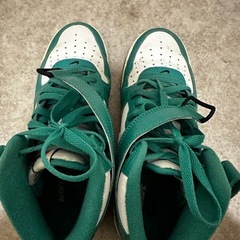 NIKE グリーン ハイカット スニーカー／UK7／美品の画像