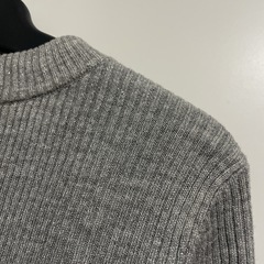 シルバーのキラキラニットです☺️の画像