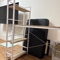 【使用1ヶ月・美品】ラック付きデスク（木目調/ホワイト）幅114cmの画像