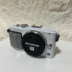 【極美品】OLYMPUS E-PL5 ダブルレンズ ミラーレス ストロボ付きの画像