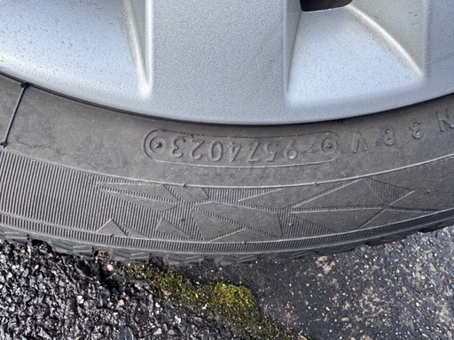 トーヨータイヤ　スタッドレス155/65R14