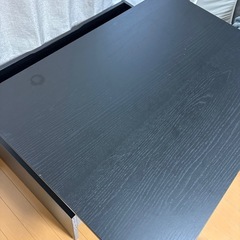 ÖSTAVALL エスタヴァル 調節可能ローテーブル, ブラック, 90 cmの画像