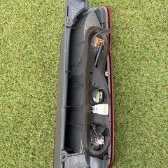 ハイエース　200系　スーパーＧＬ　テールレンズ　左　助手席側　トヨタ純正の画像