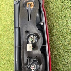 ハイエース　200系　スーパーＧＬ　テールレンズ　左　助手席側　トヨタ純正の画像