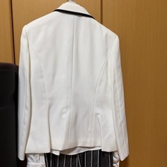 【美品】ミッシェルアルフレッド フォーマル スーツ キッズ 165 卒服 白の画像