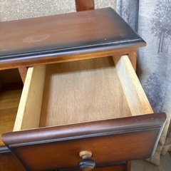 収納家具の画像