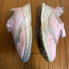 靴　シューズ　スニーカー　　21cm ピンク　マジックテープの画像