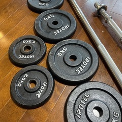 バーベルシャフト、プレート、ダンベル、カラーの画像