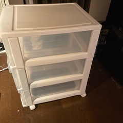 急募2/13まで　プラスチック収納ケース  ×5の画像