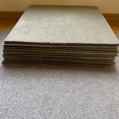 ニトリ　洗浄済
タイルカーペット 25枚　 3畳分　 ミドルブラウンの画像