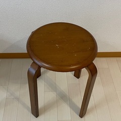 チェア　椅子　ダークブラウンの画像