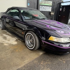 フォード　マスタング　コンバーチブル　ハイドロ　ローライダーの画像