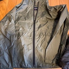 子供服　140cm UNIQLO NIKE ナイロンパーカー　ジャケット　2点セットの画像
