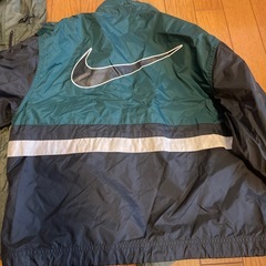 子供服　140cm UNIQLO NIKE ナイロンパーカー　ジャケット　2点セットの画像