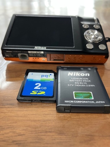 デジカメCOOLPIX S3000 オレンジ