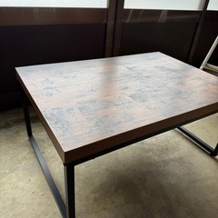 テーブルの画像