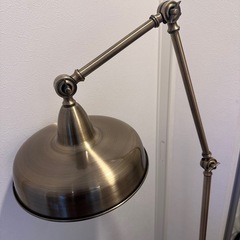 フロアランプ　ゴールド　の画像