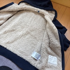 ユニクロ　もこもこ　アウターの画像