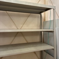 スチール棚の画像