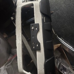 ハイラックスフロントバンパーの画像