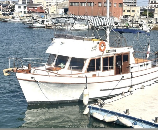 大型トローラークルーザー，tug39.39フィト、デーゼルエンジン、船検満タン有ります、処分します、130万円❣️