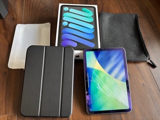 取引中　
iPad mini  第6世代　64GB美品カバー付き