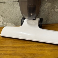 ベルソス　スティック掃除機　23年製　0211-01の画像