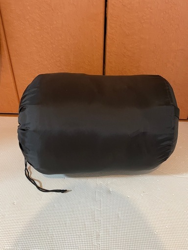 Coleman  シュラフ　　寝袋　一度使用のみ