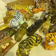 虎のオブジェの画像
