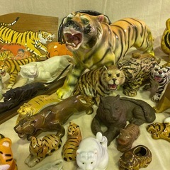 虎のオブジェの画像