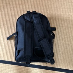 リュック ネイビーXブラック の画像