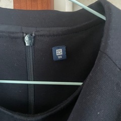 UNIQLO ジャンパースカート ジャケット　アンサンブル　冠婚葬祭の画像