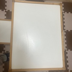 IKEA 幼児机椅子の画像