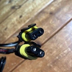 HIDのバルブに付いていた配線の画像