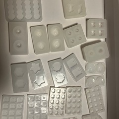 【無料・0円】シリコンモールド大量まとめ（100個以上）ハンドメイド・レジン・クレイ用の画像