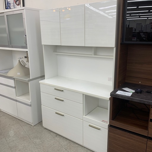【軽トラック無料貸出！】ニトリ　カップボード