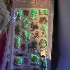 イタリアンブレインロット 蓄光3Dシールの画像