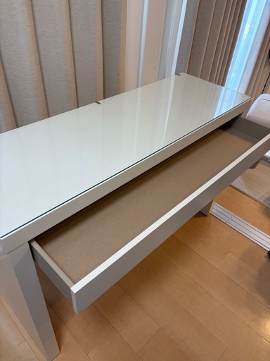 IKEA  マルム　ドレッサー　デスク