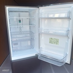 C059送料設置無料　SHARP　人気モデル 大型冷蔵庫　271Lの画像