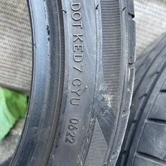 momo タイヤ　2本の画像