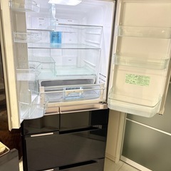 日立 620L プレミアム大型冷蔵庫 R-B6200 クリスタルガラスドア 電動オート引き出しの画像