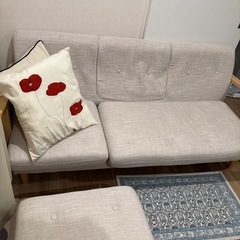 2/17まで引き取り希望2人掛けソファーの画像