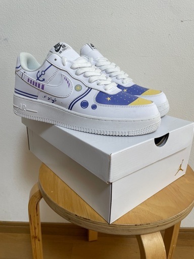 NIKE AIR JORDANジョジョの奇妙な冒険コラボスニーカー