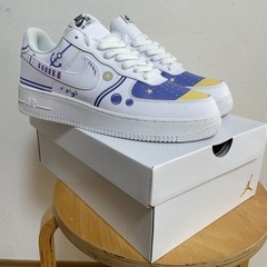 NIKE AIR JORDANジョジョの奇妙な冒険コラボスニーカーの画像