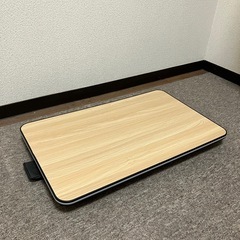 小型折り畳みテーブルの画像