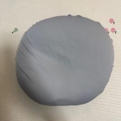 エスメラルダ　ドーナツ枕の画像